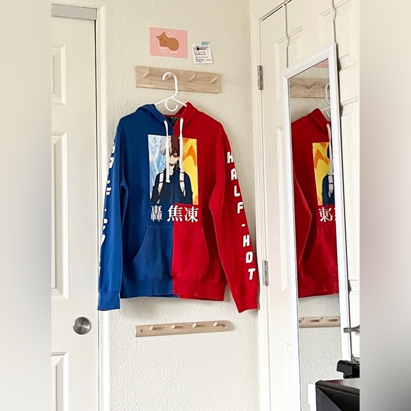 Todoroki Hot Topic hoodie - Picture 11 of 11